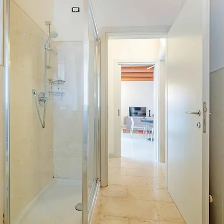 Apartment Apartmentsgarda - Borgo Garibaldi